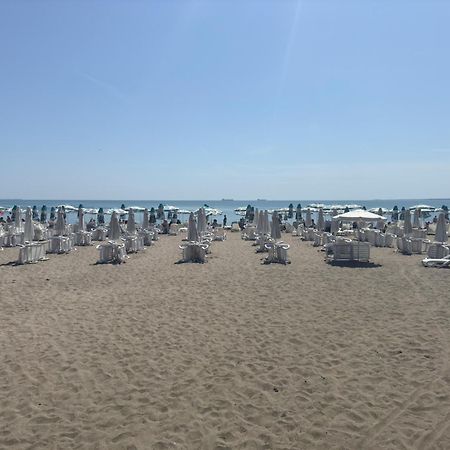 Seaview Lazur Apartment Burgas Exterior foto
